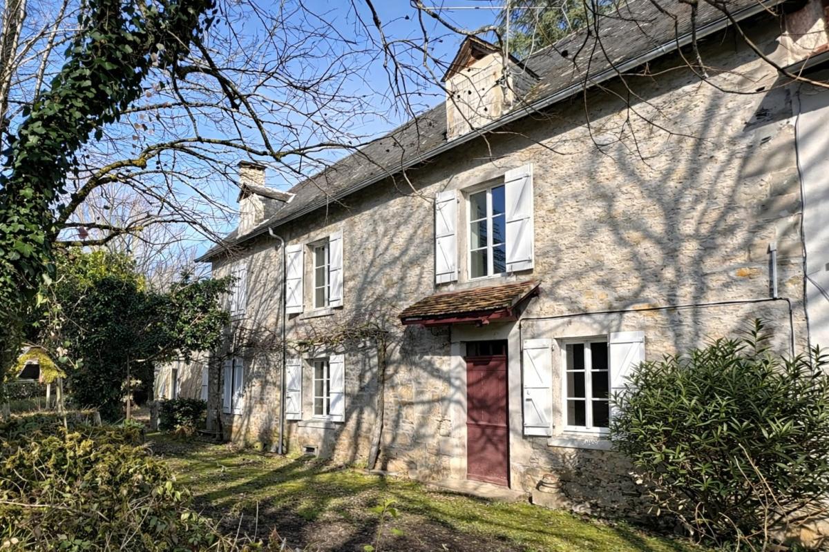 6 bedroom corps de ferme in Creysse, Lot, France