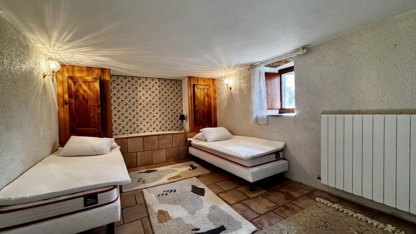 6 bedroom maison in Sauliac Sur Cele, Lot, France