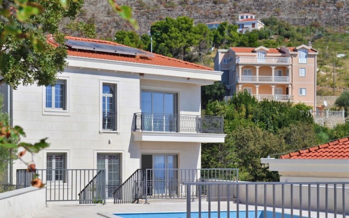 A 270 m2 seaside villa in Budva, nearing completion, is for sale.