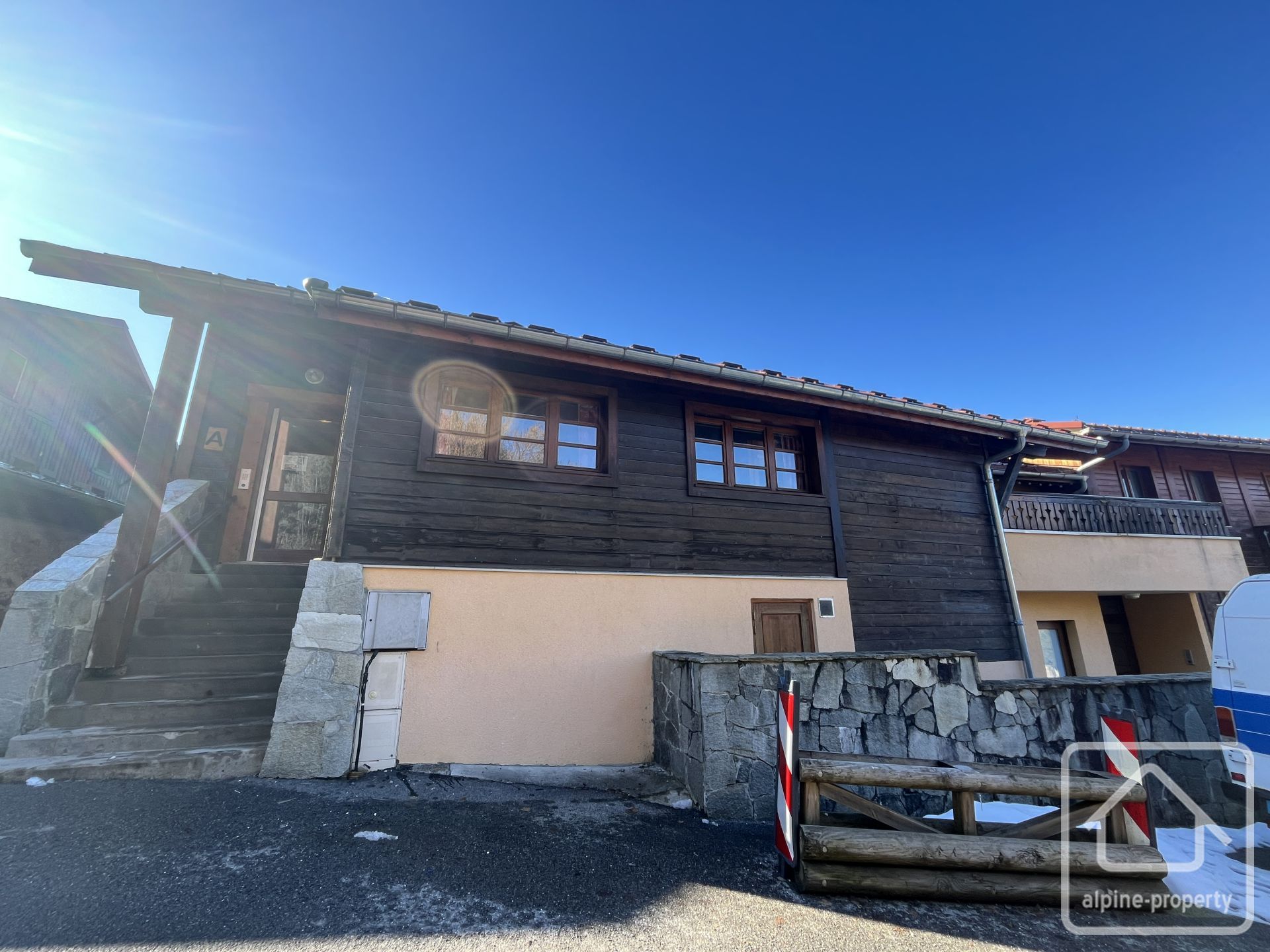 Apartment For 4 To 6 People With A Large Terrace And Parking Space In A Quiet Neighbourhood. – APPTATHENAA1