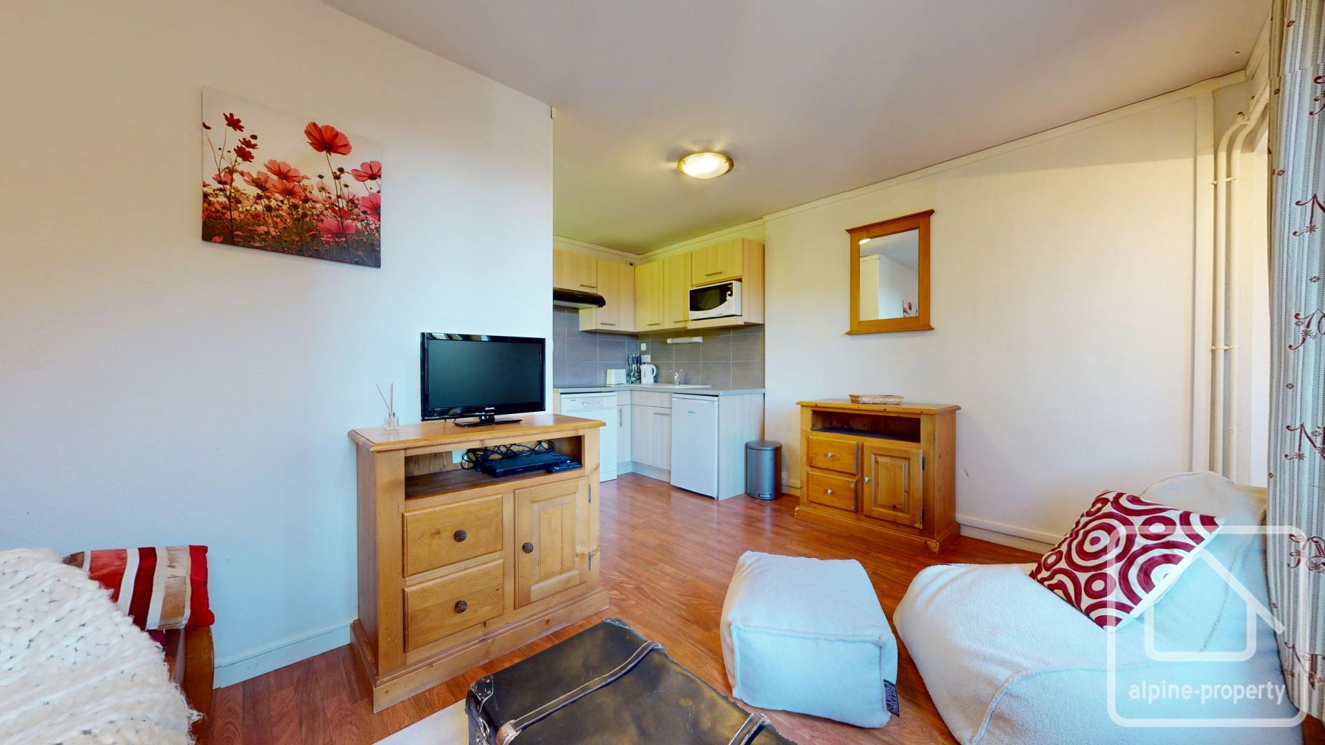 Apartment For 4 To 6 People With A Large Terrace And Parking Space In A Quiet Neighbourhood. – APPTATHENAA1