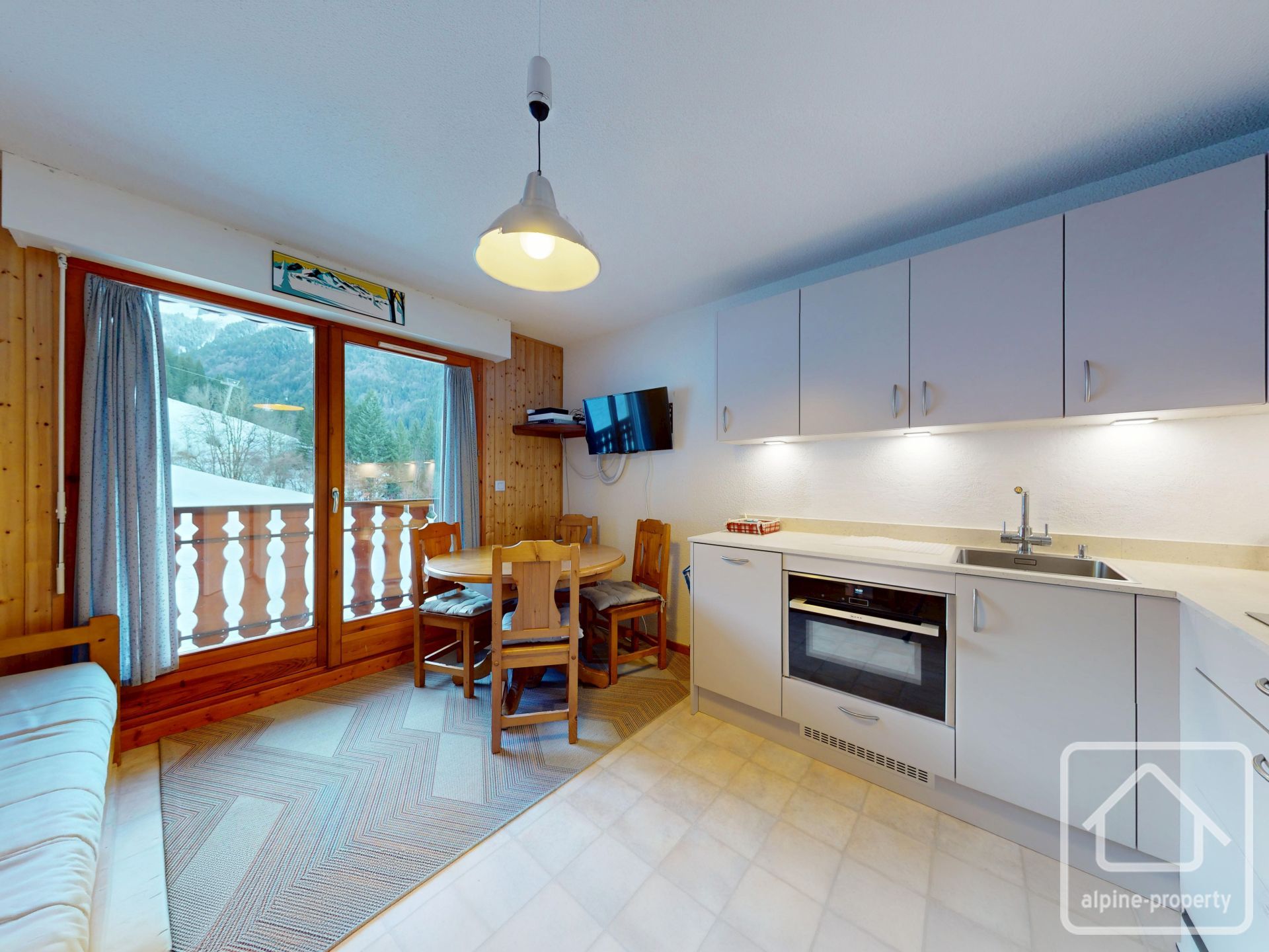 2 Bedroom Apartment With Direct View On The Slopes, And A Private Garage – GRANDCERF4950