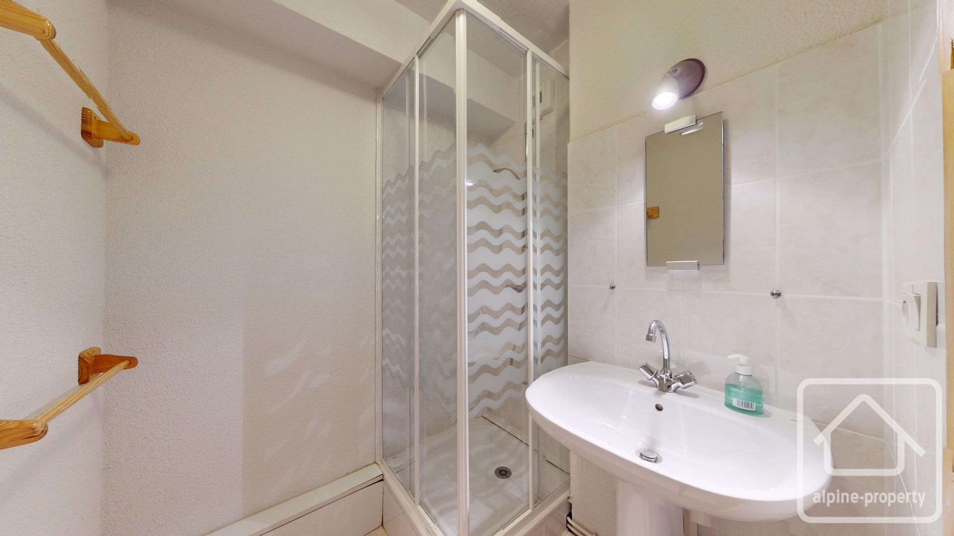 2 Bedroom Apartment With Direct View On The Slopes, And A Private Garage – GRANDCERF4950