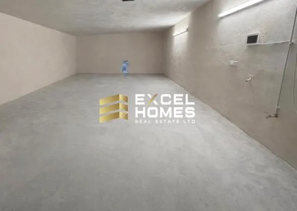 Garage in Birzebbugia, Malta – 67497