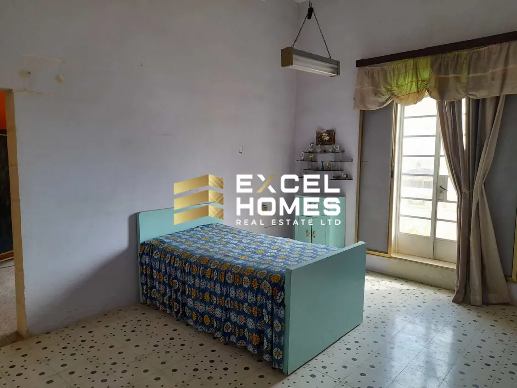 5 bedroom Townhouse in Ghajnsielem, Malta – 67401