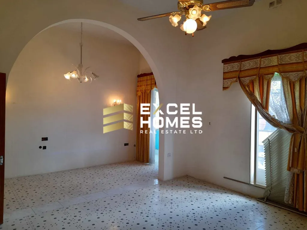 5 bedroom Townhouse in Ghajnsielem, Malta – 67401