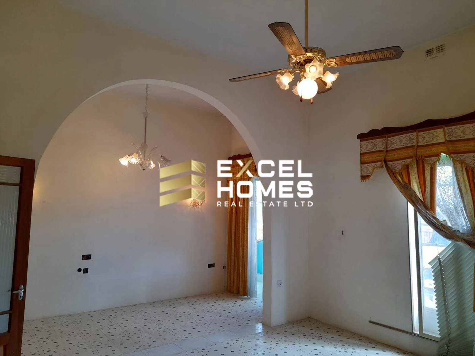 5 bedroom Townhouse in Ghajnsielem, Malta – 67401