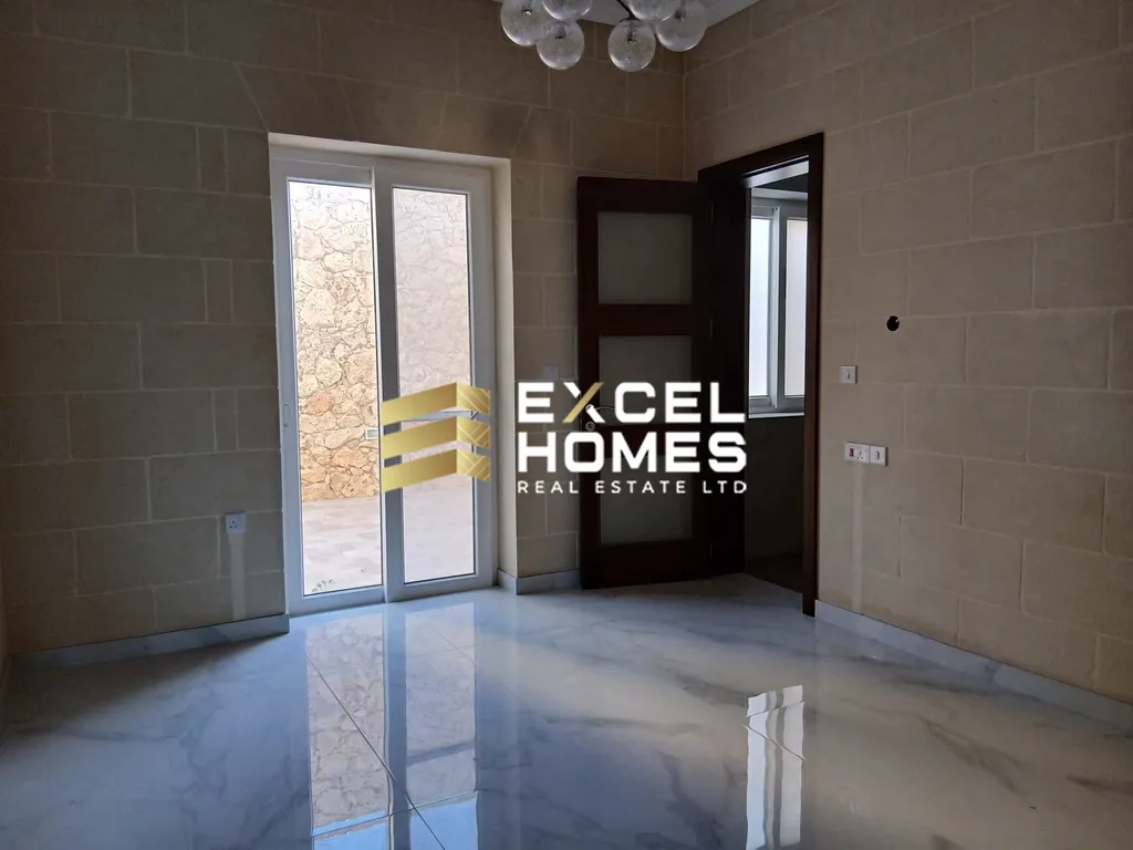 6 bedroom Villa in Gharb, Malta – 67387