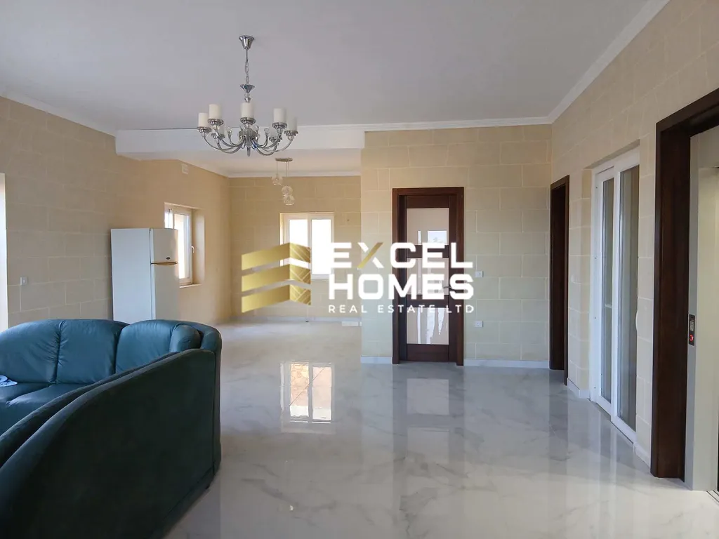 6 bedroom Villa in Gharb, Malta – 67387