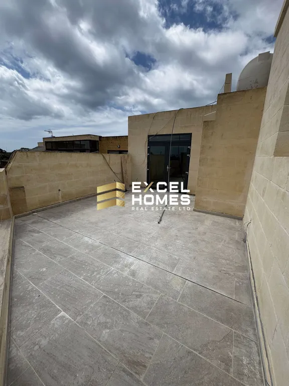 2 bedroom Penthouse in Sannat, Malta – 64935