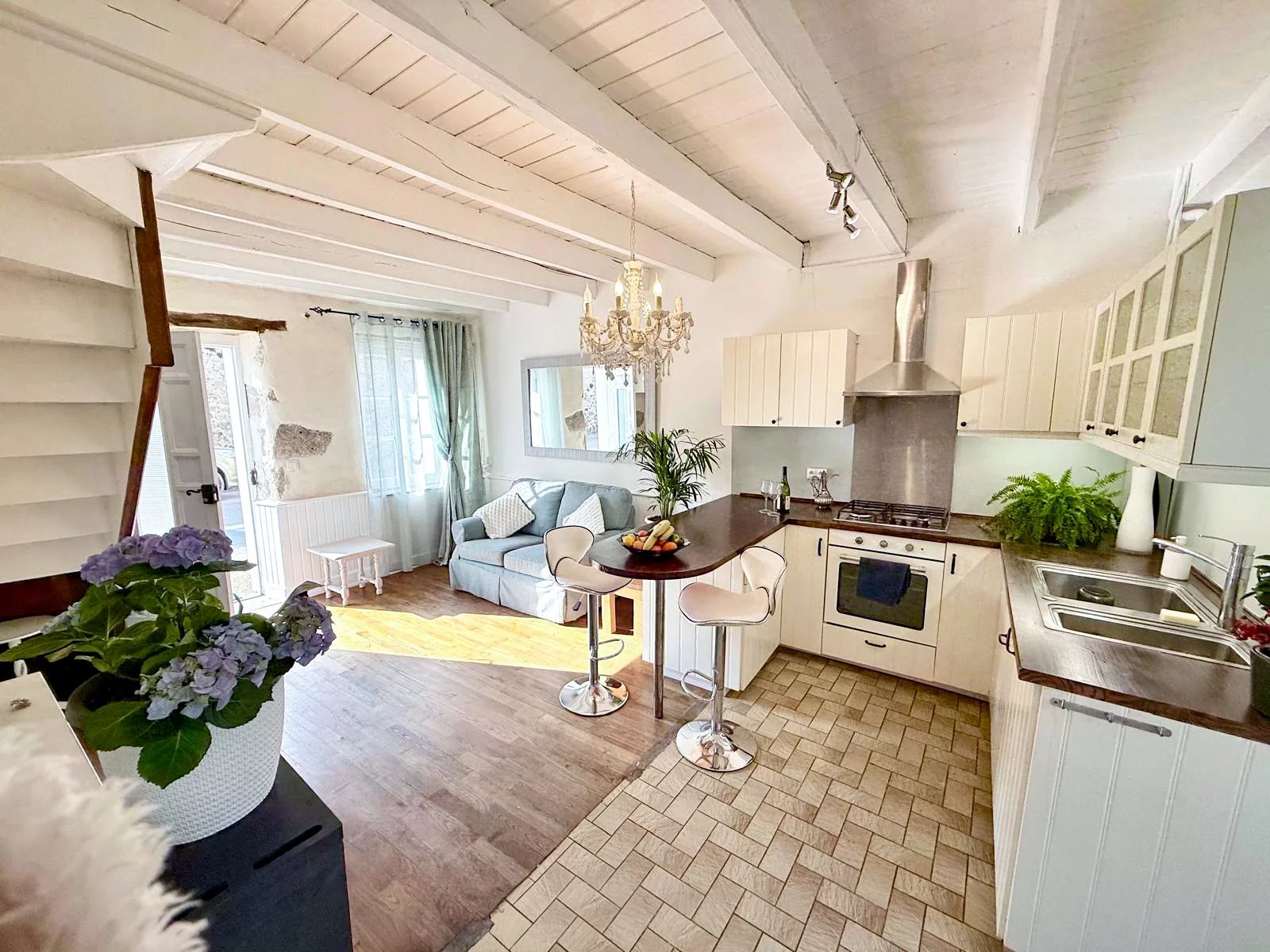 Charming village house with pretty garden in a popular village with amenities, Aquitaine – France – BVI85032