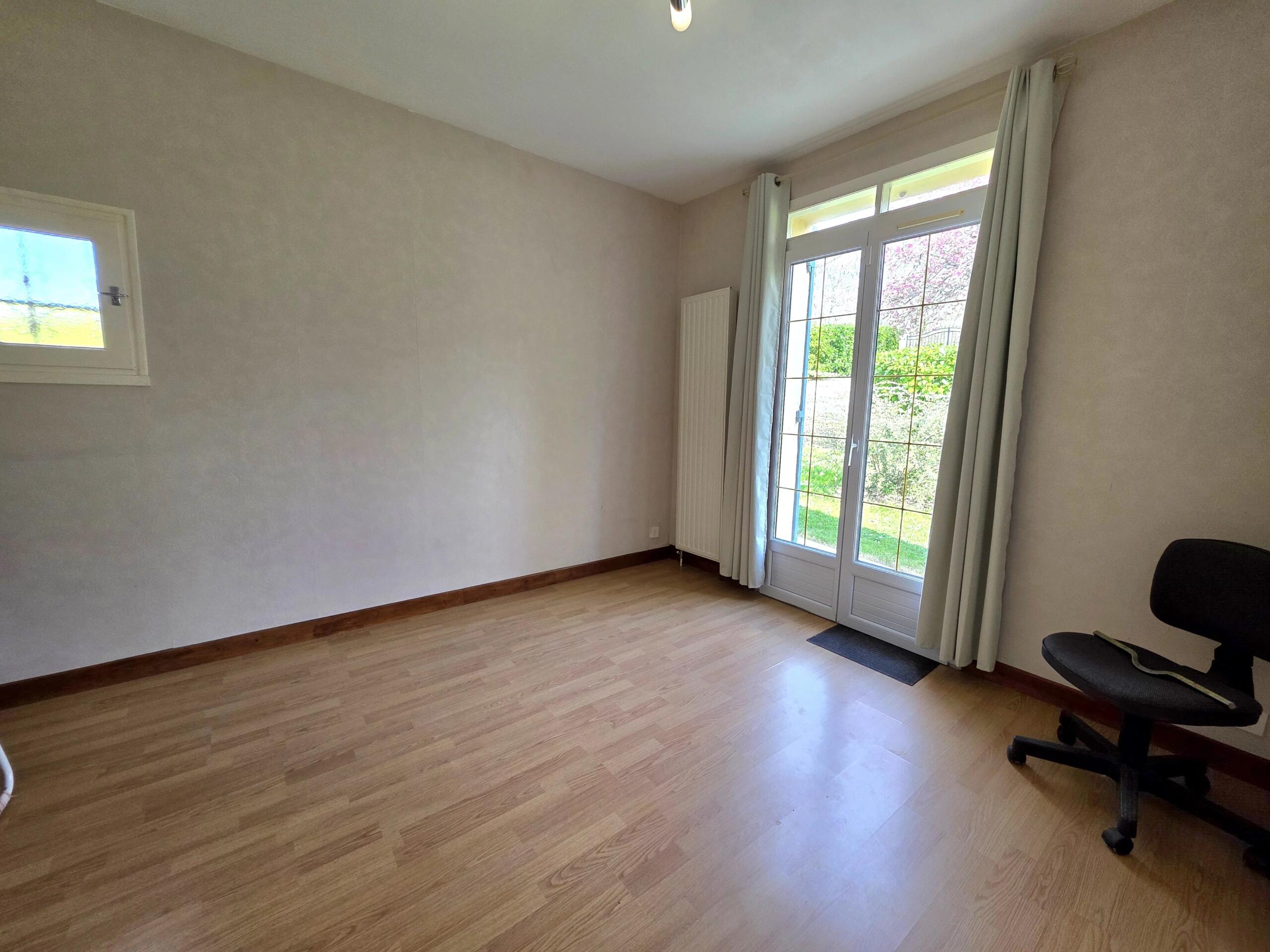 House and pool, set in a calm wooded environment near to Eymet, Aquitaine – France – BVI80154