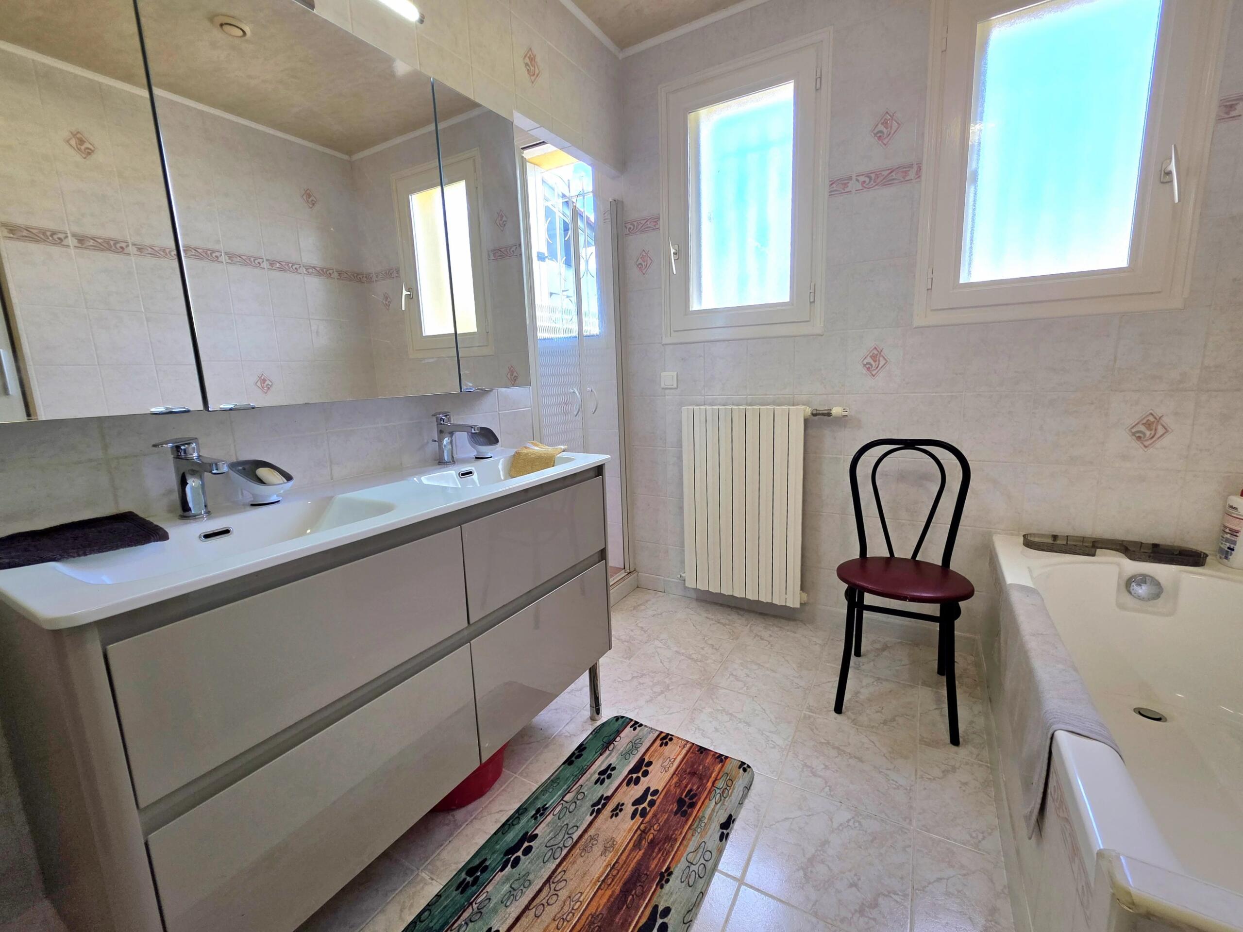 House and pool, set in a calm wooded environment near to Eymet, Aquitaine – France – BVI80154