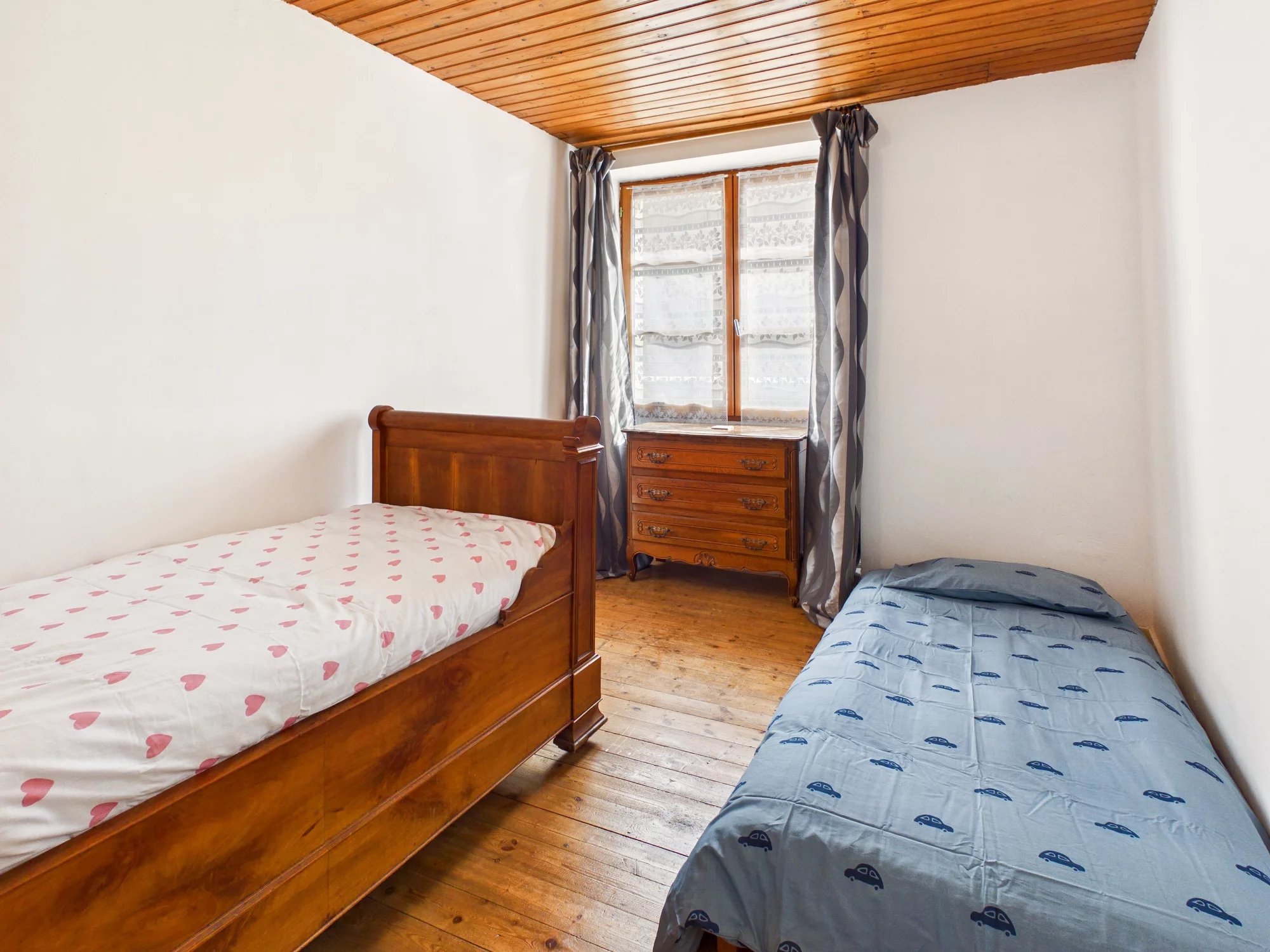 Charming village property, Poitou-Charentes – France – BVI84858