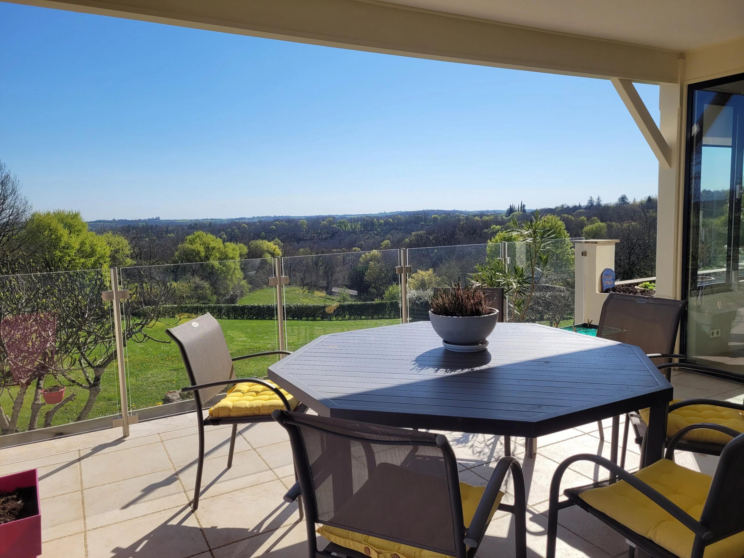 A bright house with panoramic views, Midi-Pyrénées – France – BVI84924