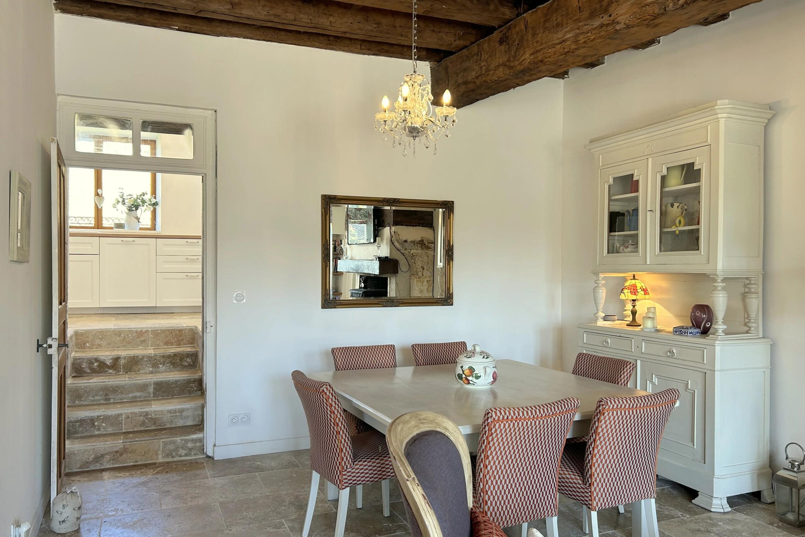 Renovated 3-4 bed character property, Poitou-Charentes – France – BVI85021