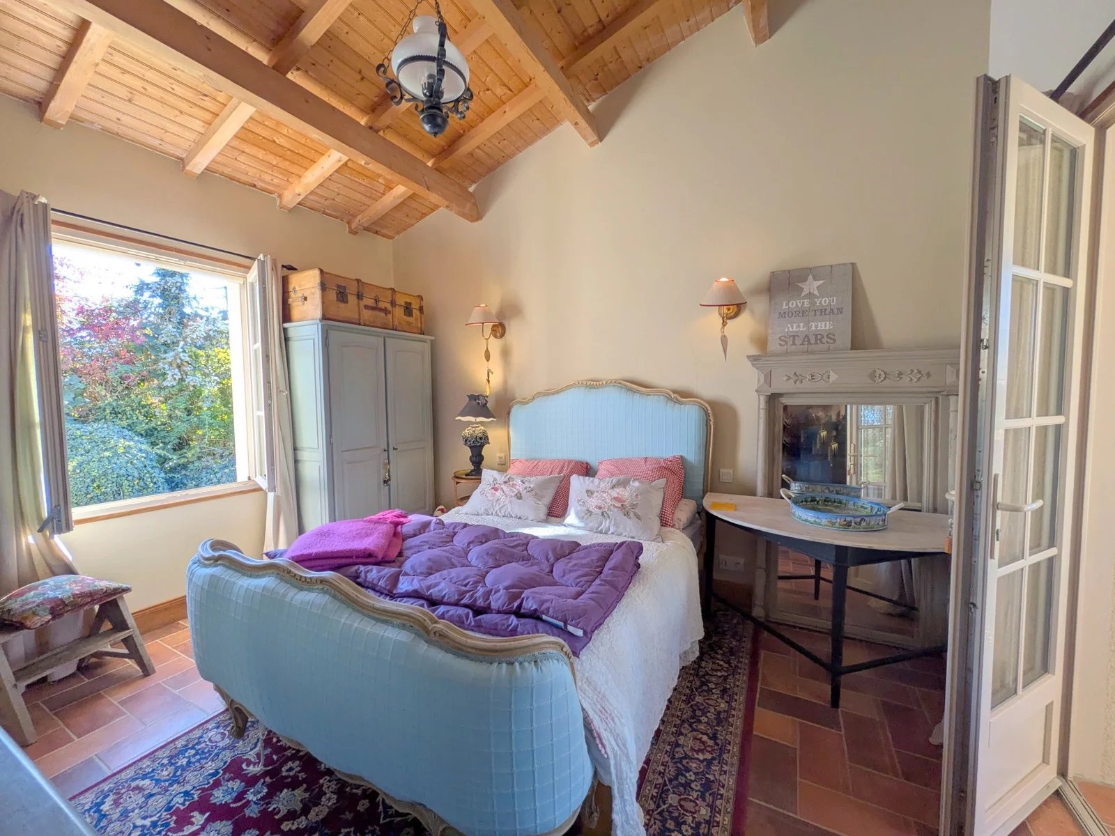 Elegant Energy Efficient Home with Panoramic Vineyard Views, Guest Suites & plunge pool, Poitou-Charentes – France – BVI84500