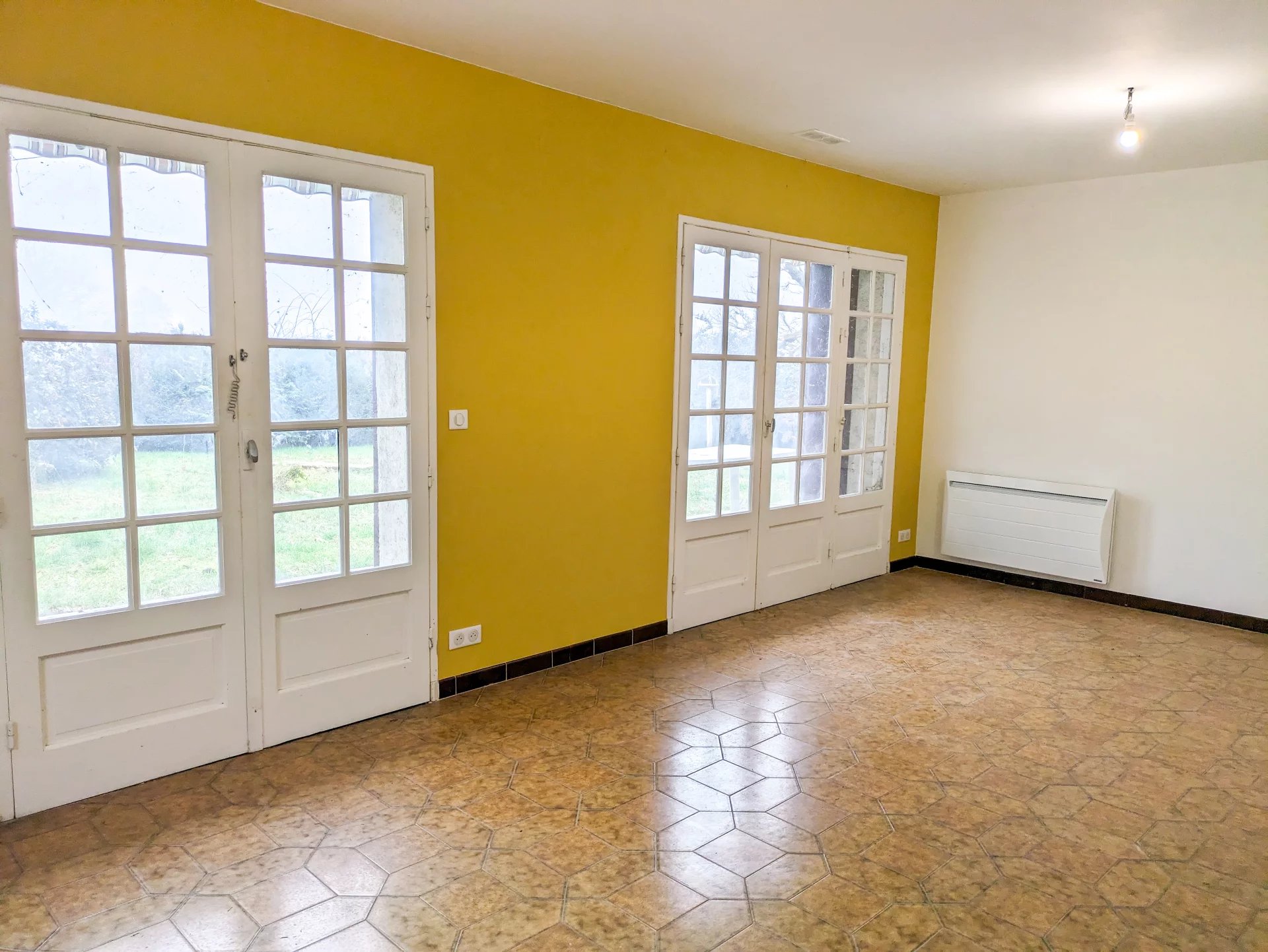 Countryside bungalow with guest space and 1.6 ha, Midi-Pyrénées – France – BVI71062