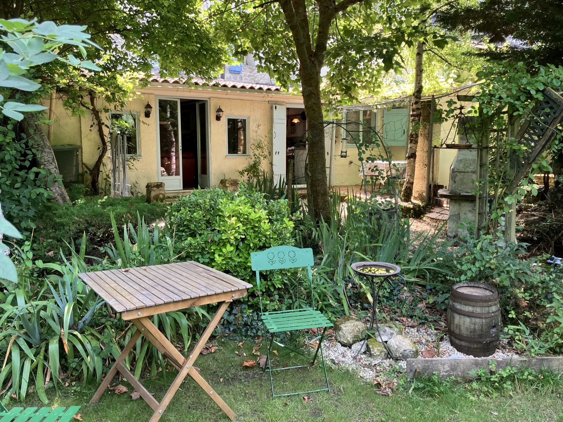 The Perfect Lock-Up-and-Leave with a Stunning Garden Retreat, Aquitaine – France – BVI76283