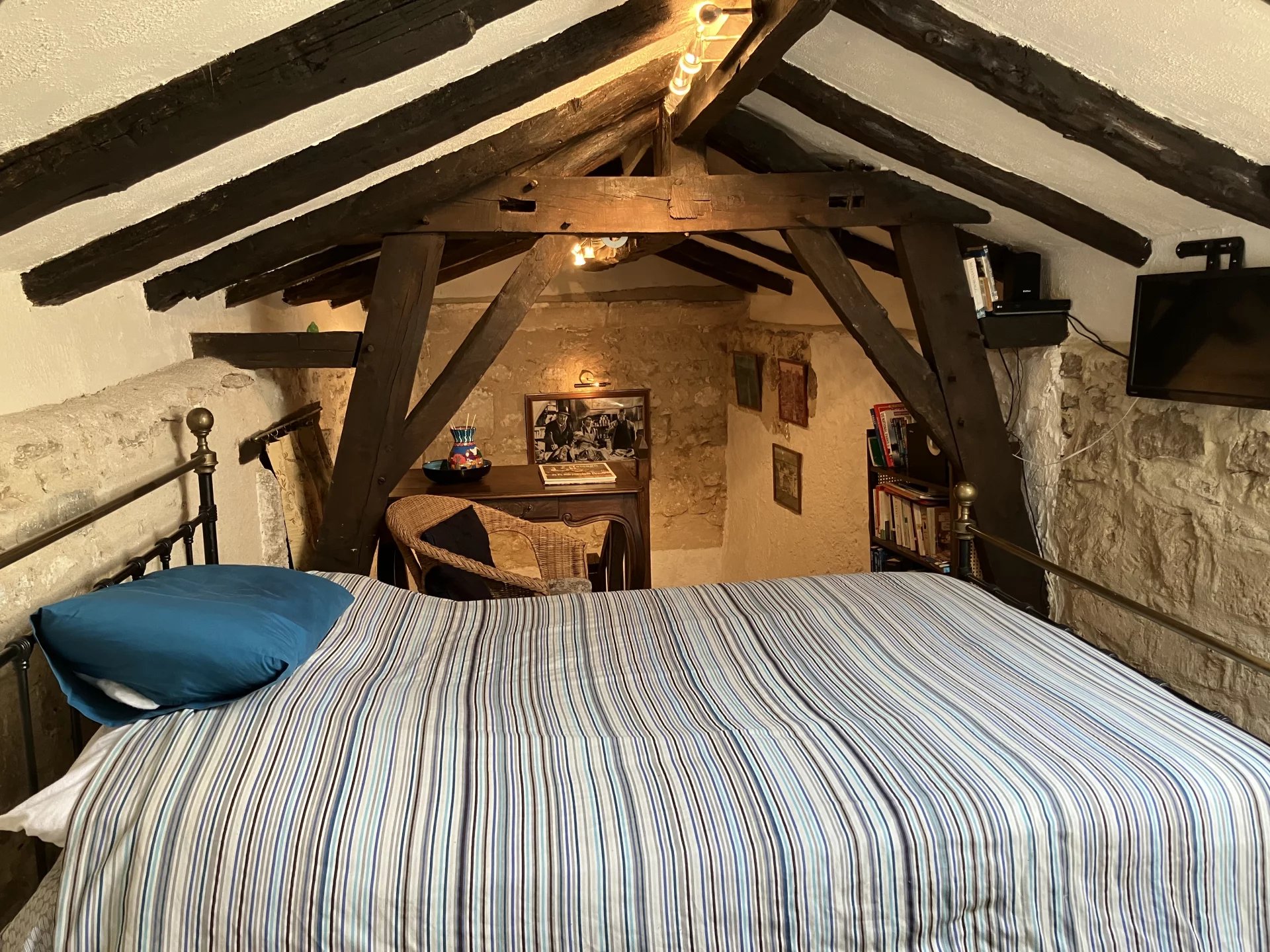 The Perfect Lock-Up-and-Leave with a Stunning Garden Retreat, Aquitaine – France – BVI76283