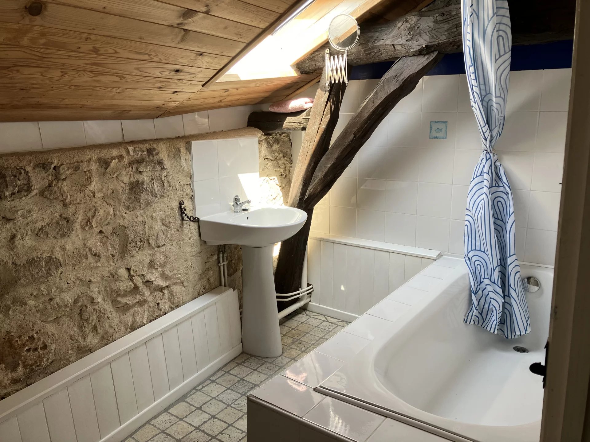 The Perfect Lock-Up-and-Leave with a Stunning Garden Retreat, Aquitaine – France – BVI76283