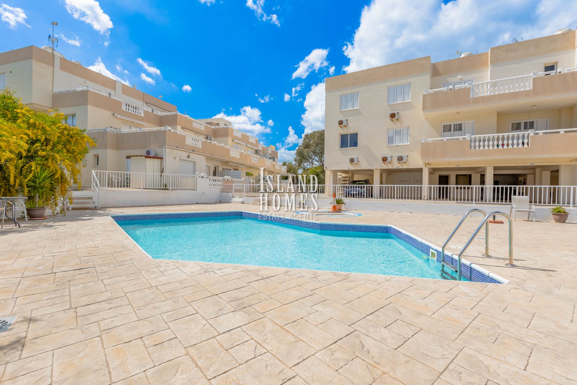 2 bedroom Apartment in Kapparis, Famagusta, Cyprus – ElK119as