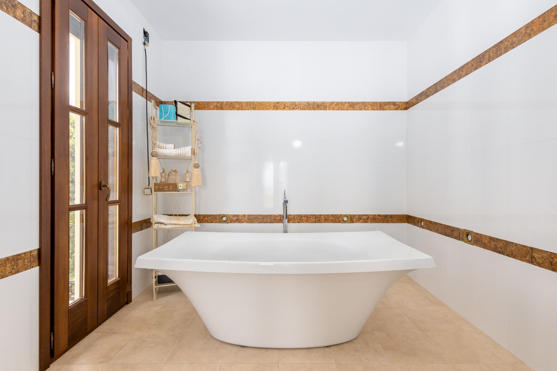 7 bedroom Villa in Alhaurin El Grande, Malaga, Spain – 428-05359D