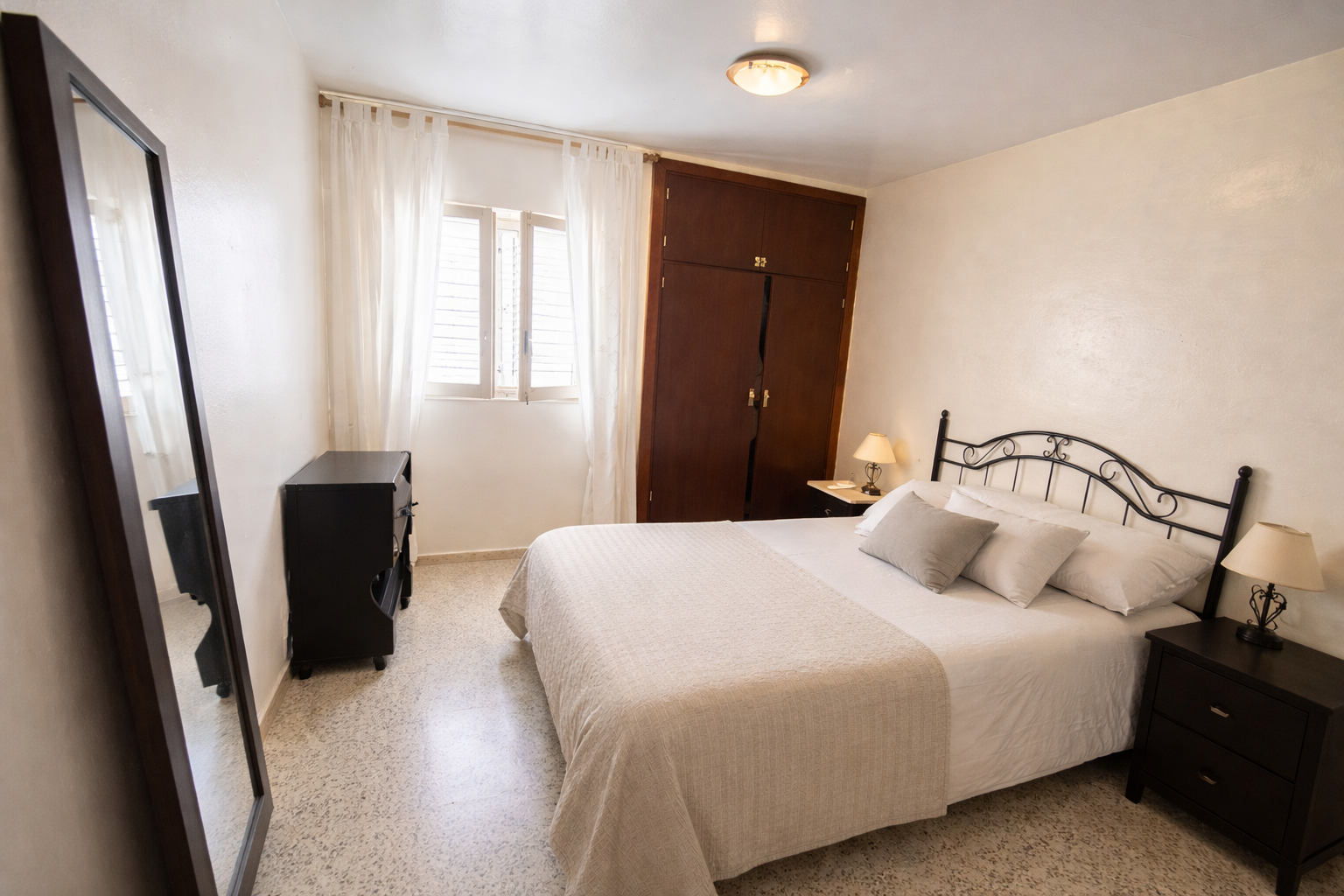 4 bedroom Ground Floor Apartment in Santa Eulalia Del Río, Islas Baleares, Spain – 428-05361P