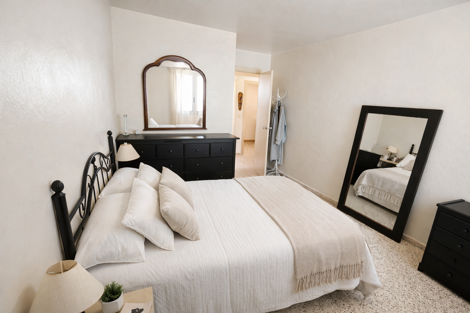 4 bedroom Ground Floor Apartment in Santa Eulalia Del Río, Islas Baleares, Spain – 428-05361P