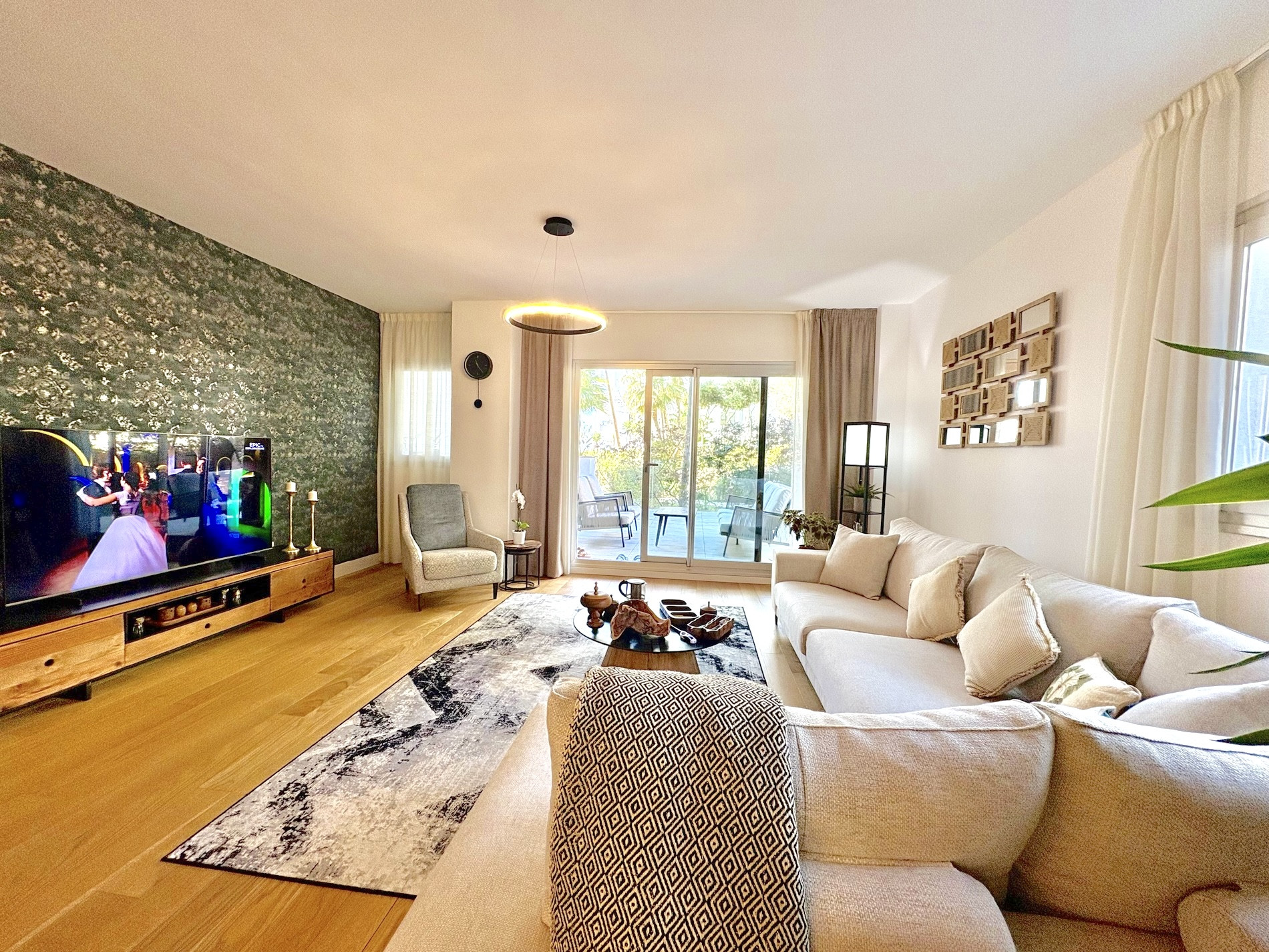 2 bedroom Ground Floor Apartment in Mijas Costa, Malaga, Spain – 428-05364P