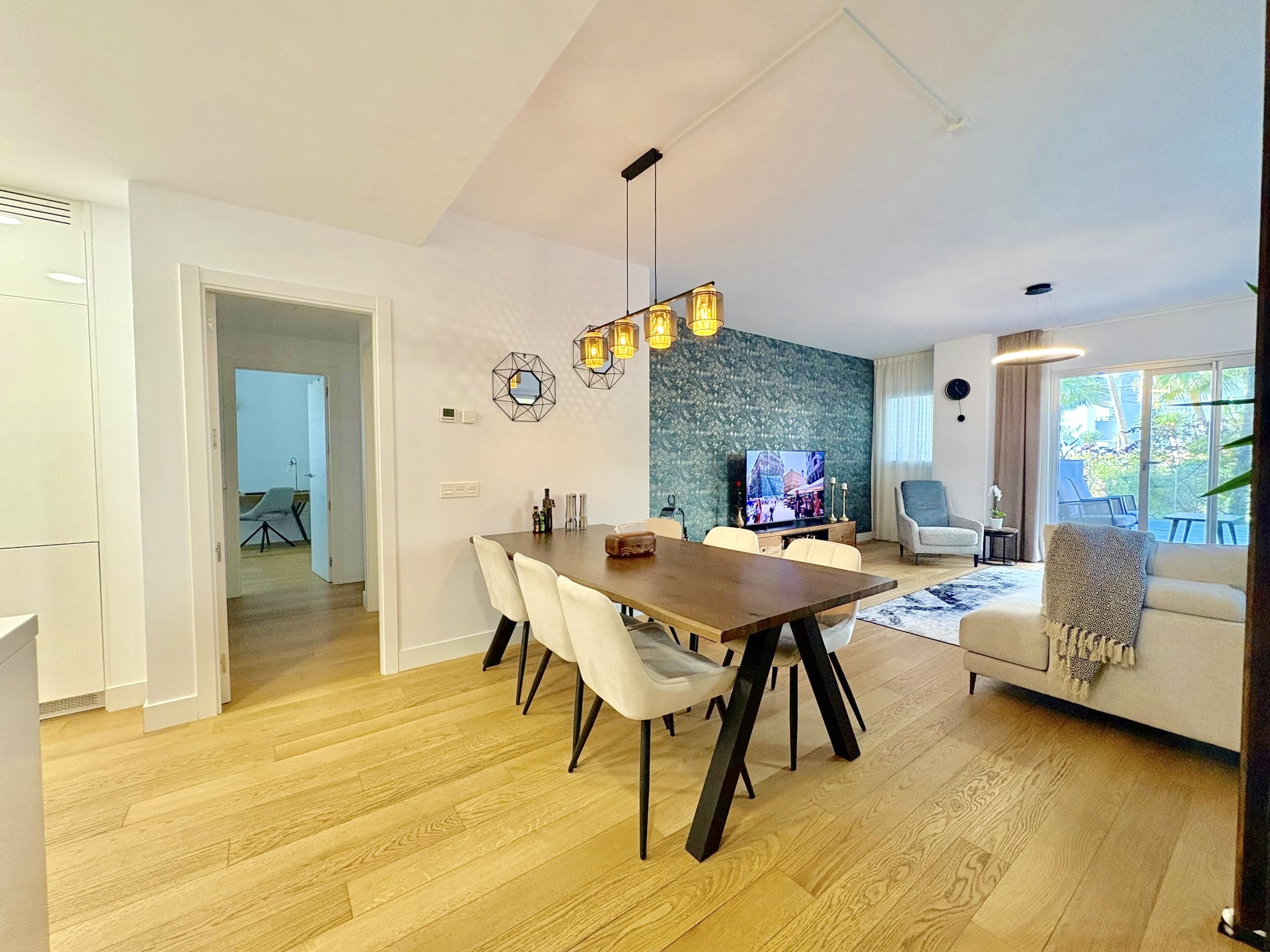 2 bedroom Ground Floor Apartment in Mijas Costa, Malaga, Spain – 428-05364P