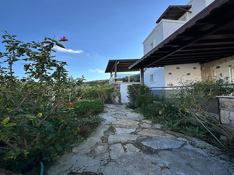 Charming semi-detached Villa with sea views in Gumusluk, Bodrum – TC1959