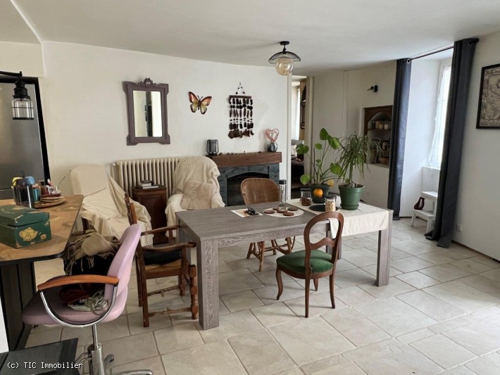 4 bedroom House in Ruffec, France – r7455