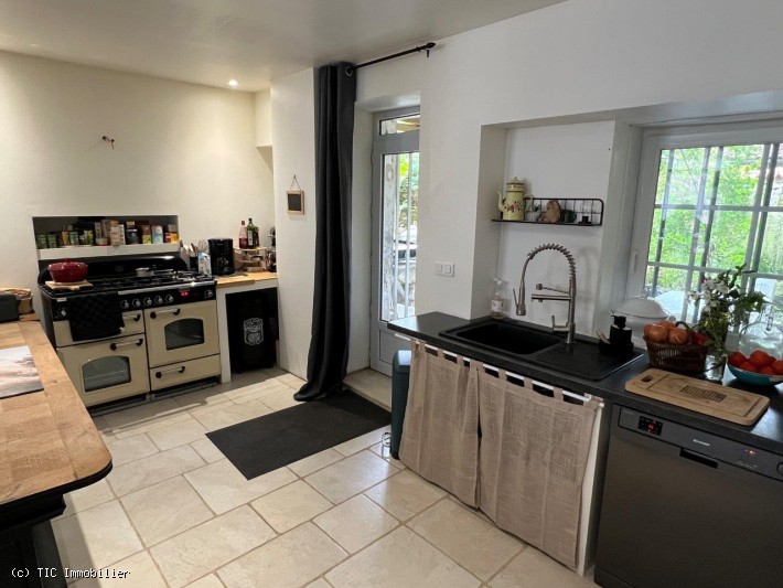 4 bedroom House in Ruffec, France – r7455