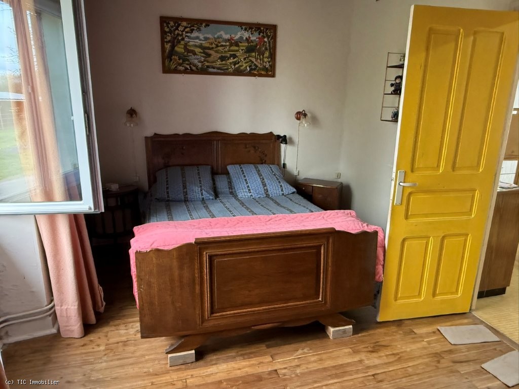 2 bedroom House in Sauze-Vaussais, Sauzé-Vaussais, France – r7447