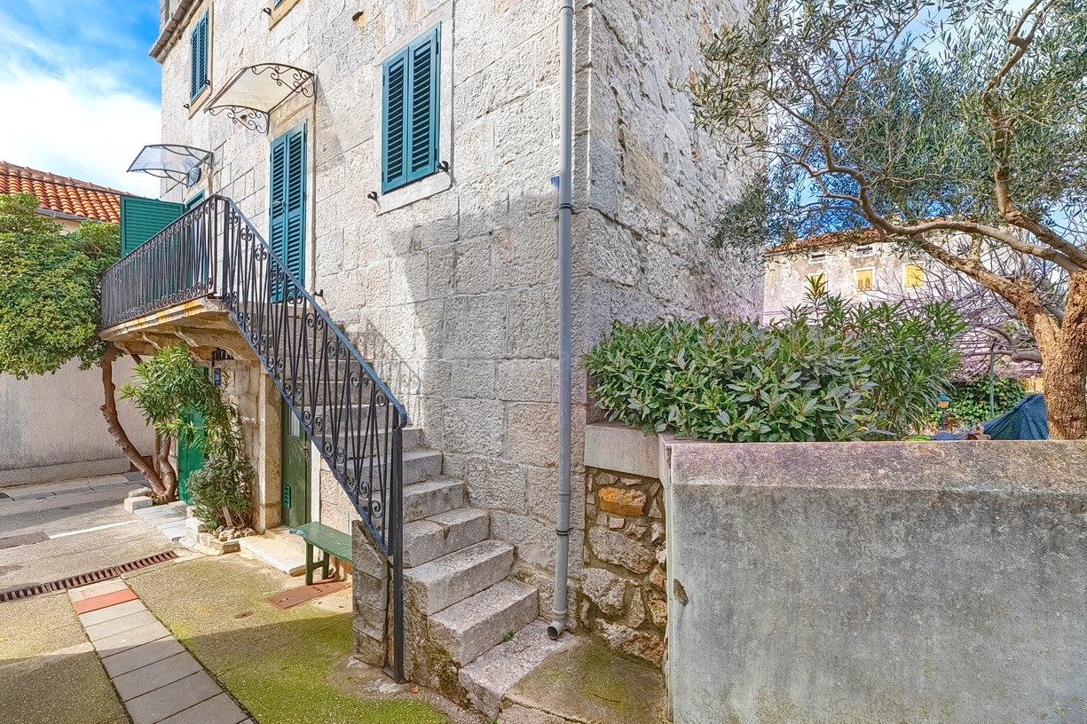 2 bedroom villa in Punat, Croatia – 103632