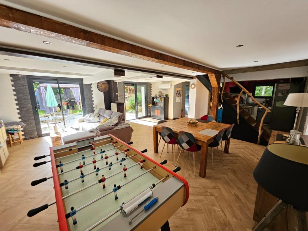 4 bedroom maison situee en campagne in Bassilac, Dordogne, France