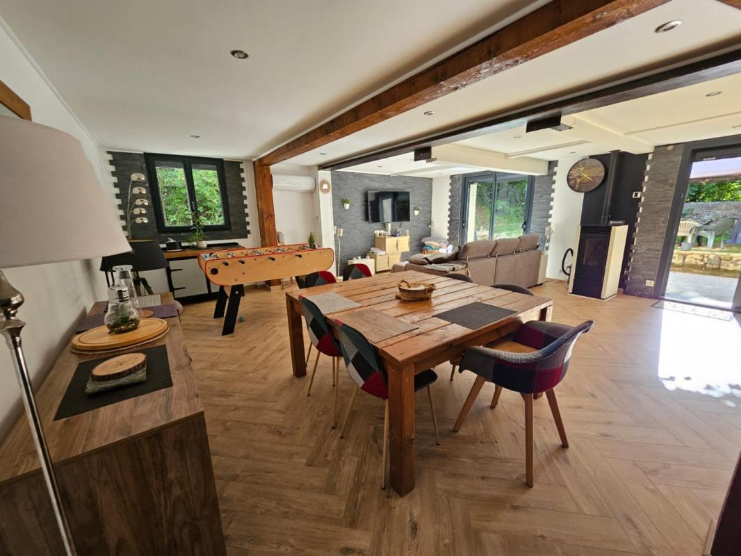4 bedroom maison situee en campagne in Bassilac, Dordogne, France