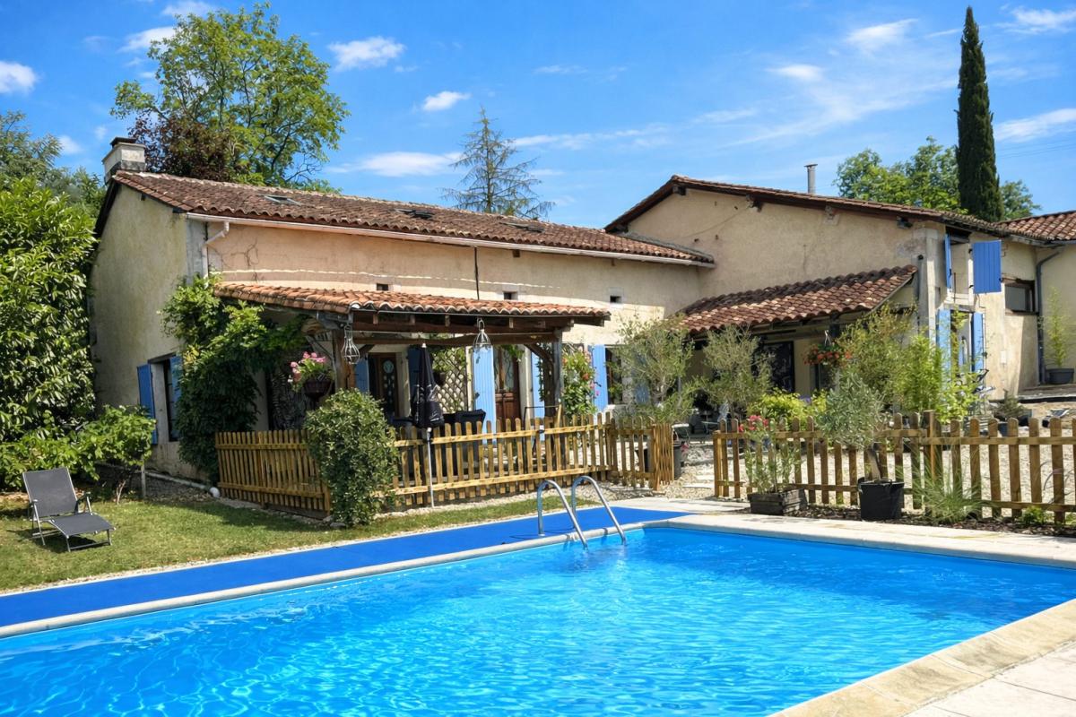 3 bedroom maison in Saint Paul Lizonne, Dordogne, France