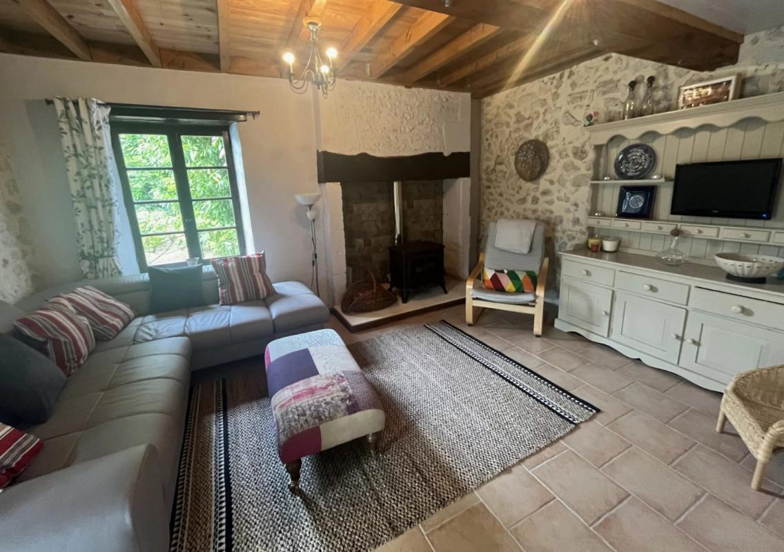 3 bedroom maison in Saint Paul Lizonne, Dordogne, France