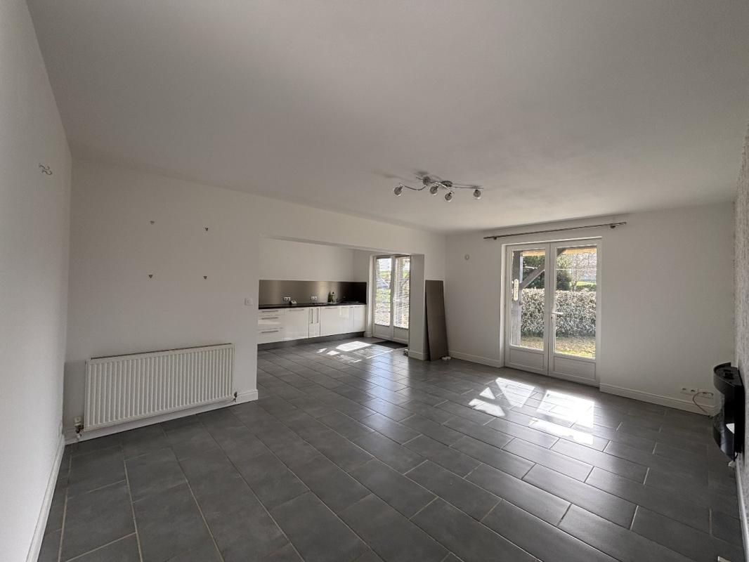 2 bedroom maison individuelle in Genouille, Vienne, France