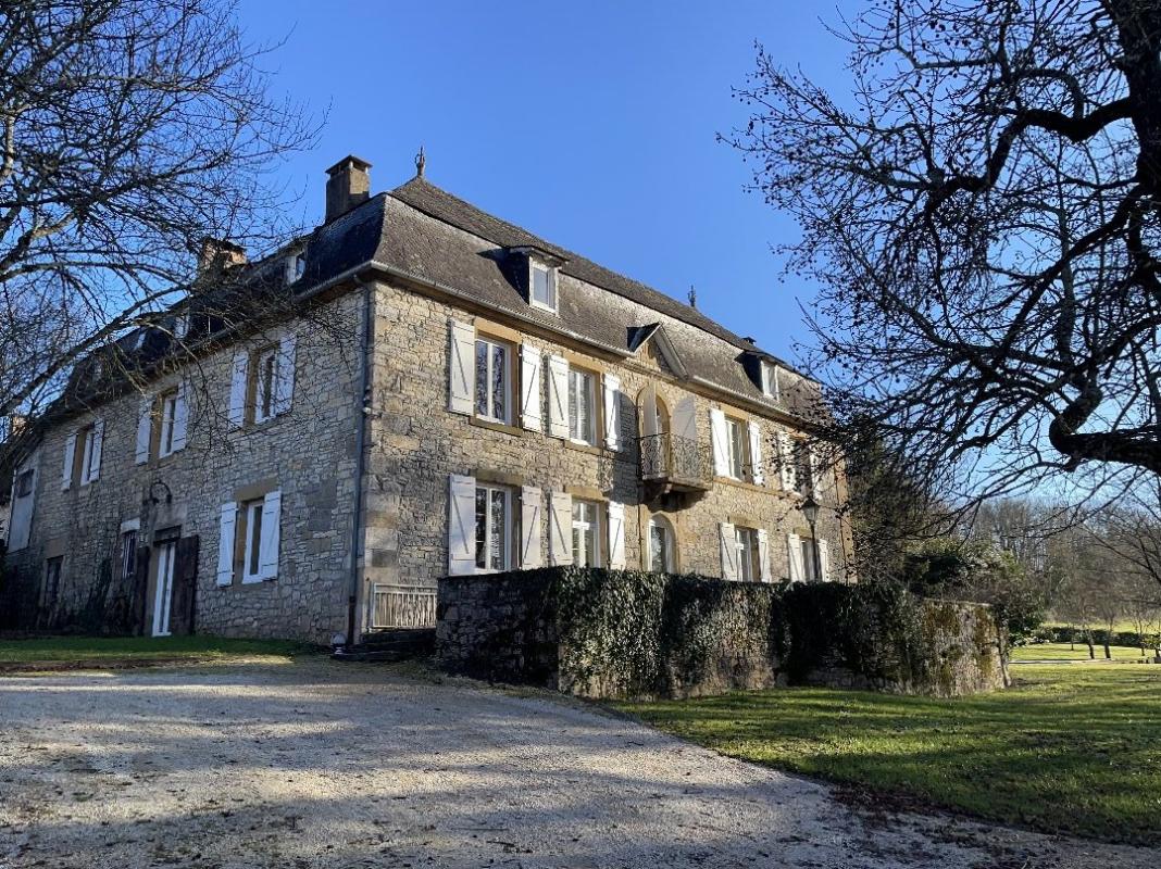 7 bedroom maison de maitre in La Chapelle Aux Saints, Corrèze, France