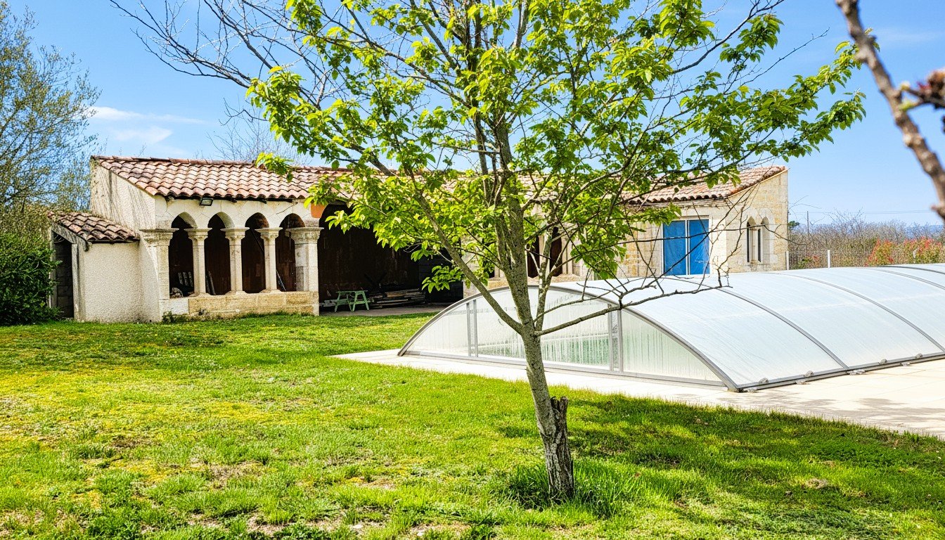 4 bedroom maison in Castelnau De Montmiral, Tarn, France