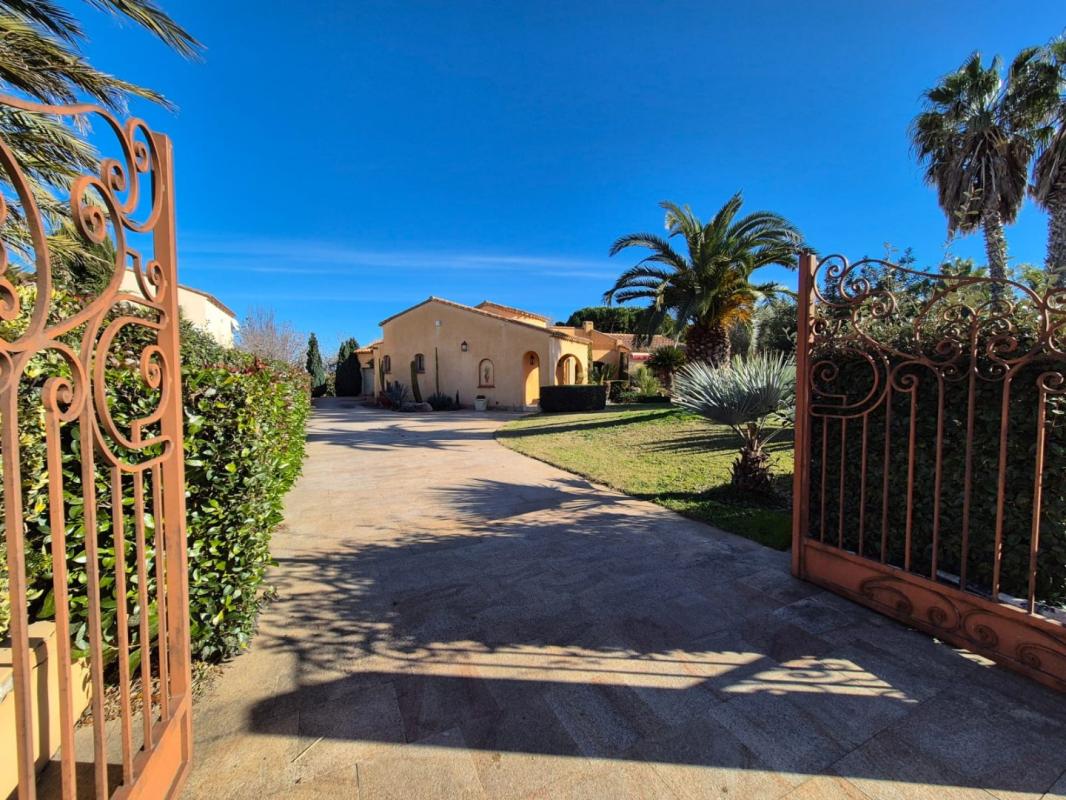3 bedroom villa in Saint Cyprien, Pyrénées-Orientales, France