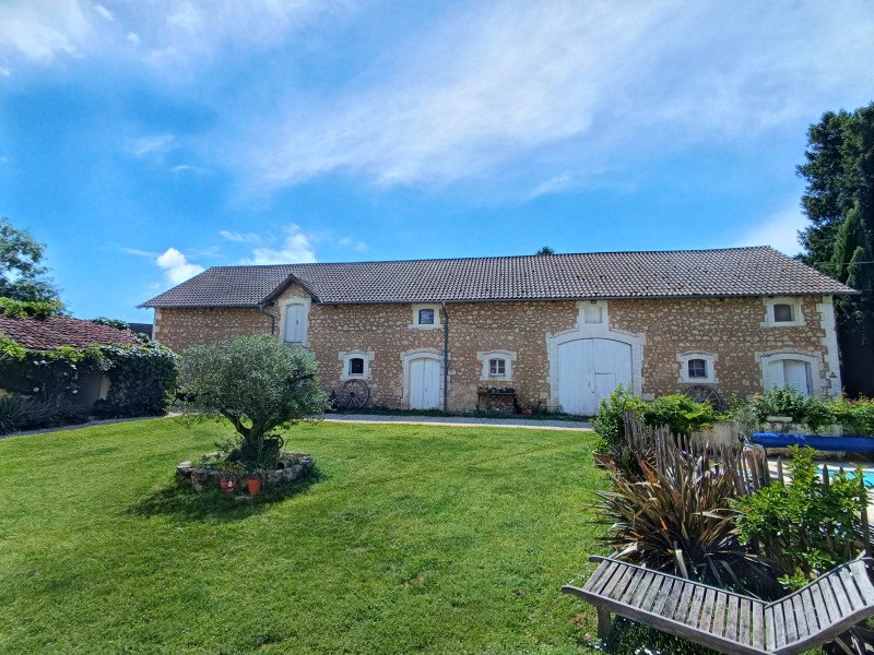 6 bedroom propriete in Bassilac, Dordogne, France