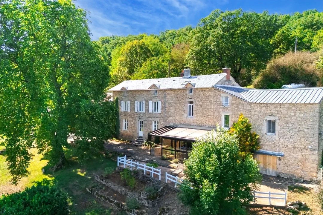 14 bedroom mas in Severac Le Chateau, Aveyron, France