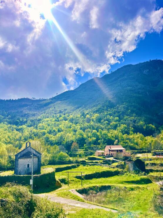A restored 17th-century stone manor house, 208 m², on a 9,400 m² plot near Budva, is for sale.