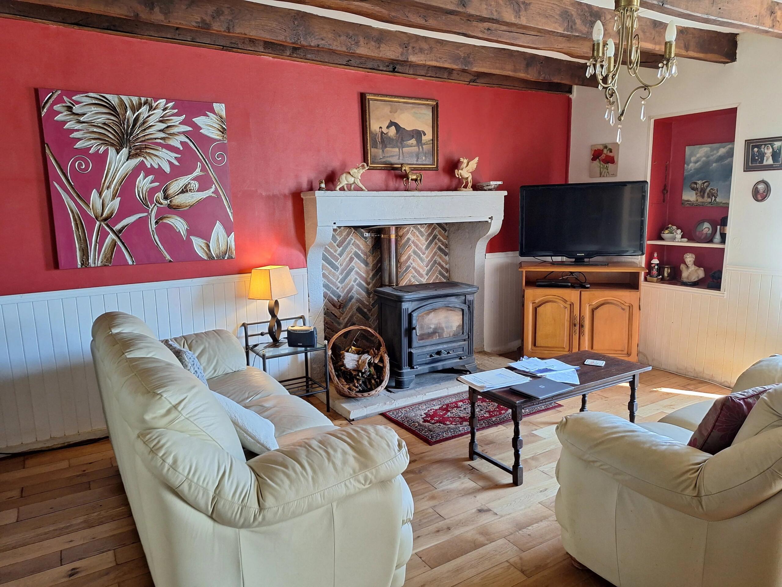 Charming 2 bed village house with garden, Poitou-Charentes – France – BVI85041