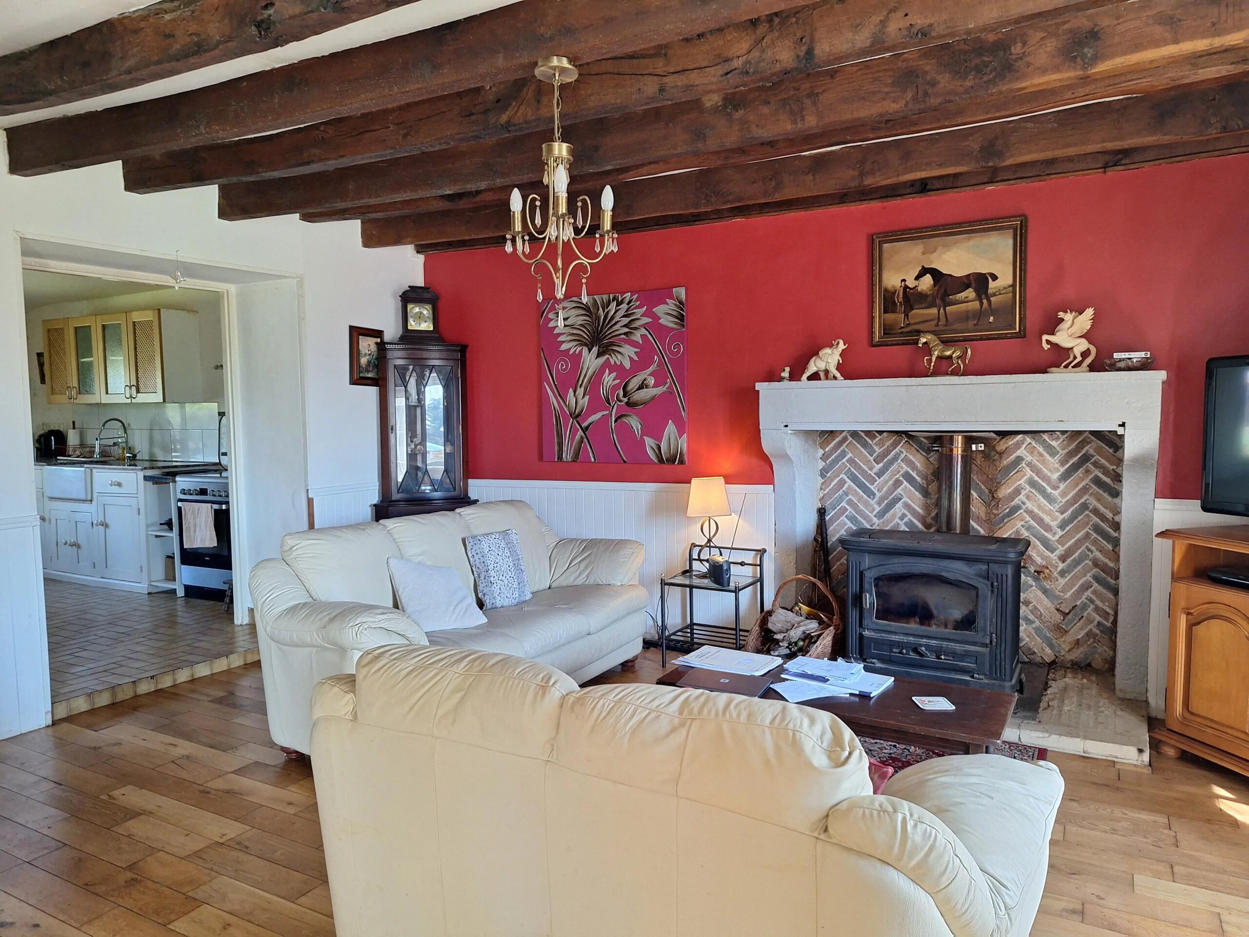 Charming 2 bed village house with garden, Poitou-Charentes – France – BVI85041