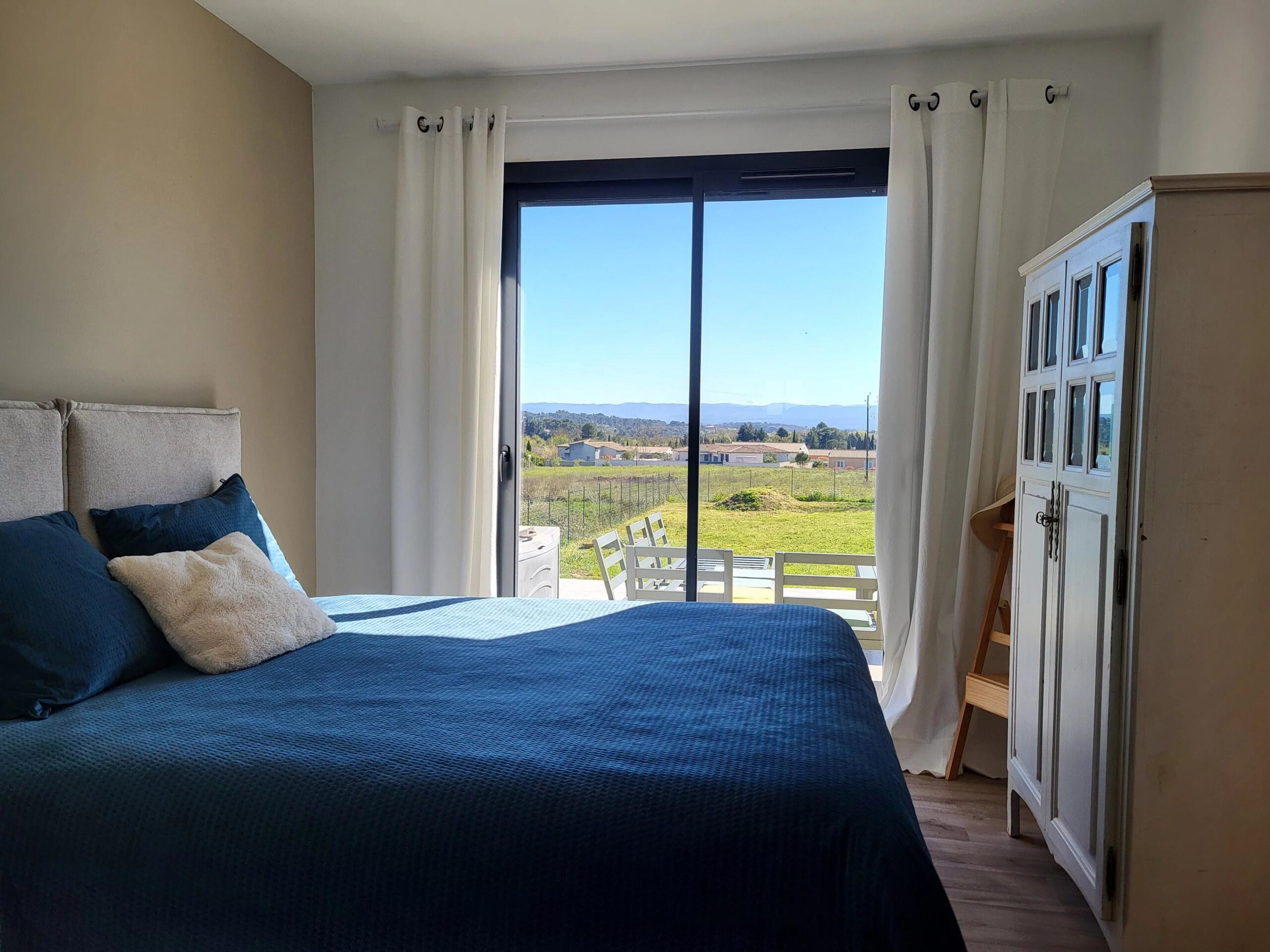 Recent single-storey house – impeccable interior – modern and bright living environment, Languedoc-Roussillon – France – BVI84891